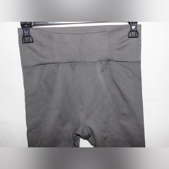 Women’s Zyia Active Seamless Leggings Size Medium - Picture 5 of 13